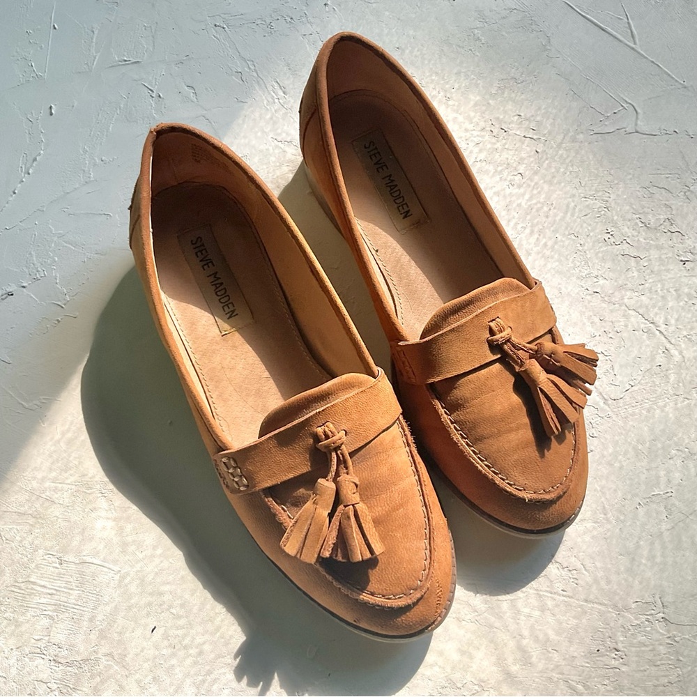 Steve Madden Makenzie brown nubuck tassel oxford loafers
